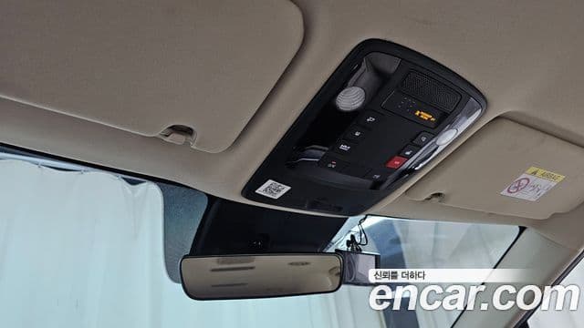 Kia Carnival 2021 — Şəkil 18/20