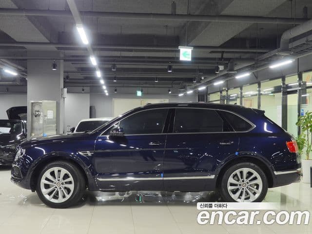 Bentley Bentayga 2020 — Şəkil 1/20