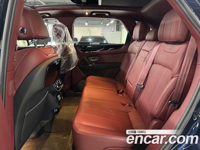 Bentley Bentayga 2020 — Şəkil 14/20