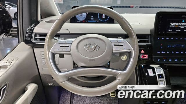 Hyundai Staria 2022 — Şəkil 13/20
