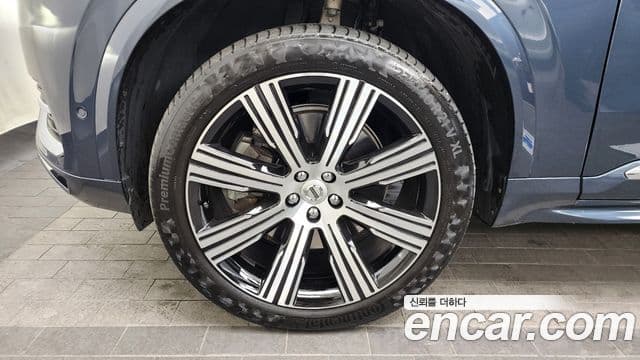 Volvo XC90 2022 — ფოტო 5/20