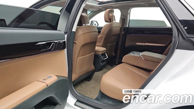 Hyundai Grandeur 2023 — Şəkil 12/20