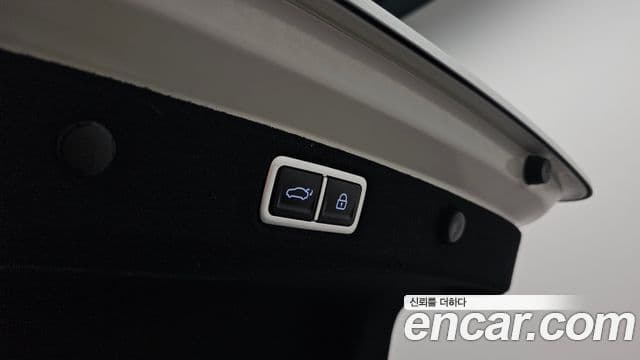 Hyundai Grandeur 2023 — Şəkil 18/20