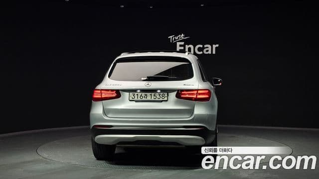 Mercedes-Benz GLC-Class 2019 — Фото 4/20