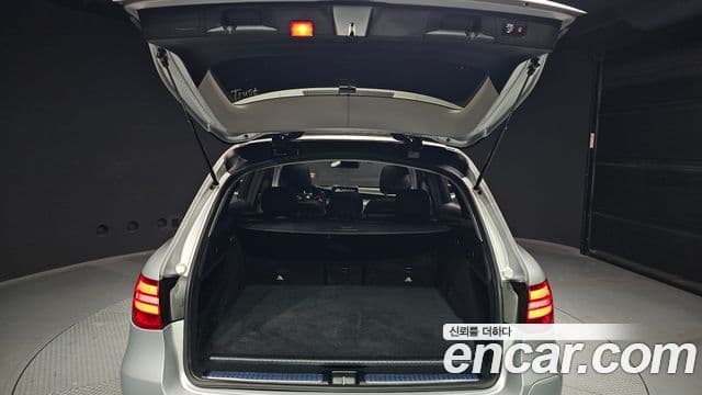 Mercedes-Benz GLC-Class 2019 — Фото 20/20