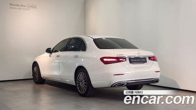 Mercedes-Benz E-Class 2022 — Şəkil 1/19