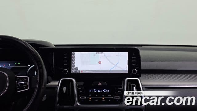 Kia Sorento 2022 — ფოტო 16/20