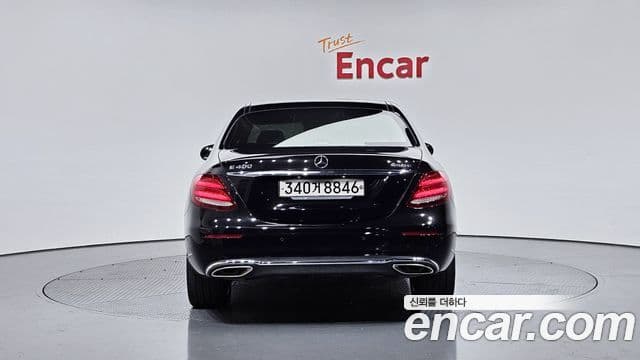 Mercedes-Benz E-Class 2018 — ფოტო 4/20