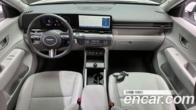 Hyundai Kona Hybrid 2023 — Photo 19/20