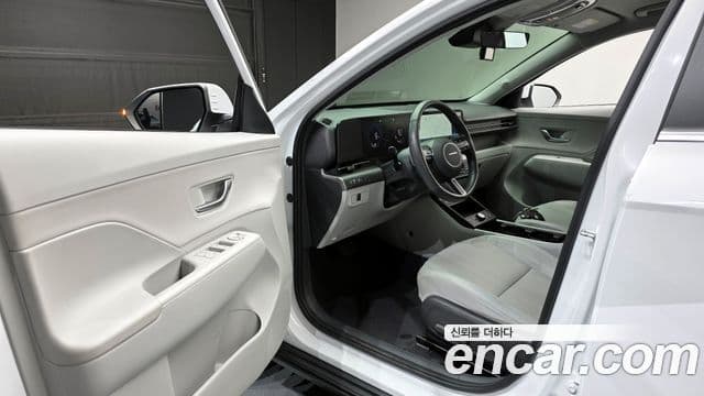 Hyundai Kona Hybrid 2023 — Photo 11/20
