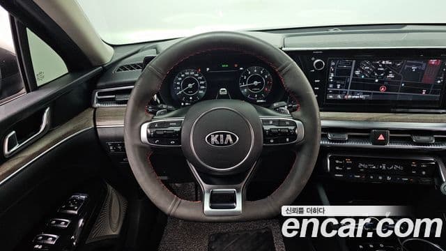 Kia K5 2021 — фото 13 из 20