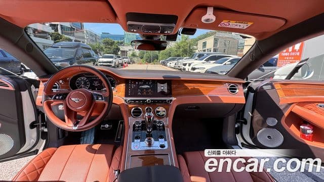 Bentley Continental GT 2020 — Şəkil 10/17