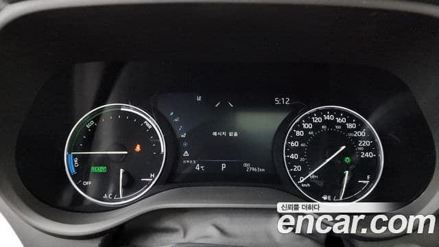 Toyota Sienna 2023 — ფოტო 8/20