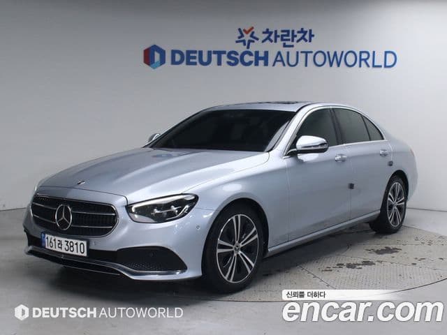 Mercedes-Benz E-Class 2020 — Photo 3/20