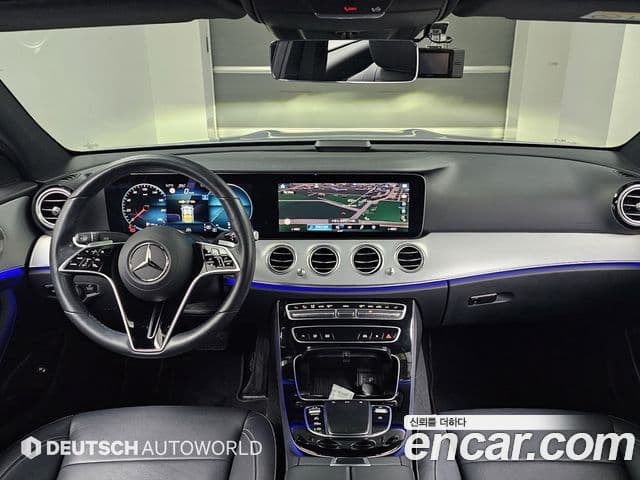 Mercedes-Benz E-Class 2020 — Photo 6/20
