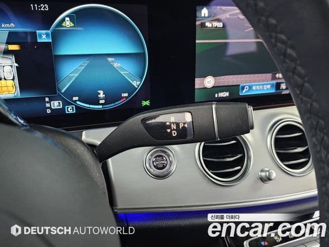 Mercedes-Benz E-Class 2020 — Photo 8/20