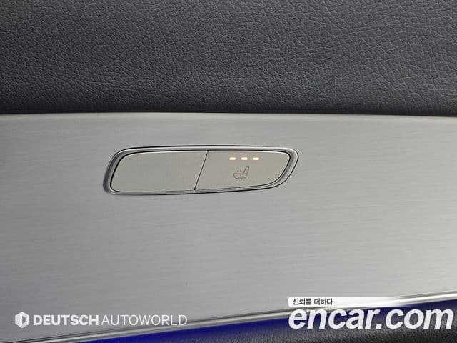 Mercedes-Benz E-Class 2020 — Photo 5/20