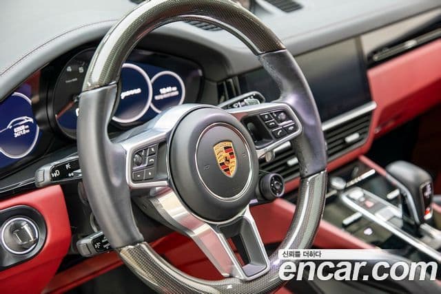 Porsche Cayenne 2020 — Photo 20/20