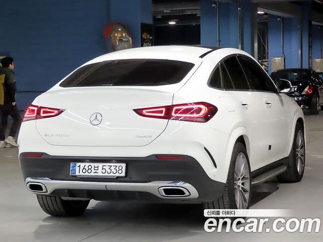 Mercedes-Benz GLE-Class 2023 — Photo 6/20