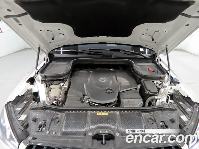 Mercedes-Benz GLE-Class 2023 — Photo 3/20