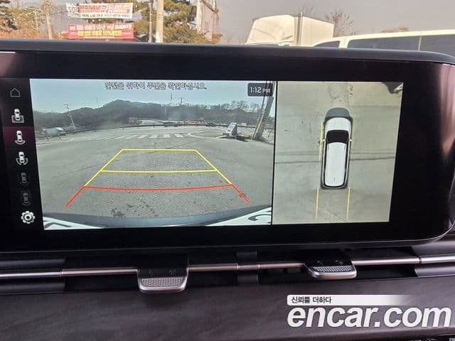 Kia Carnival 2022 — ფოტო 15/20