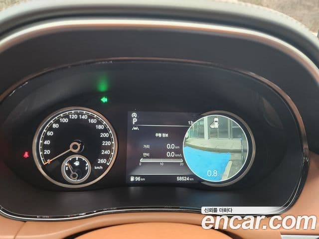Genesis GV70 2021 — ფოტო 10/20