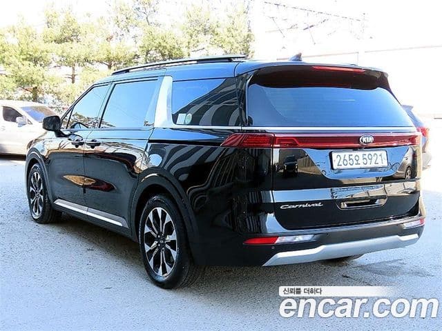 Kia Carnival 2020 — ფოტო 2/19