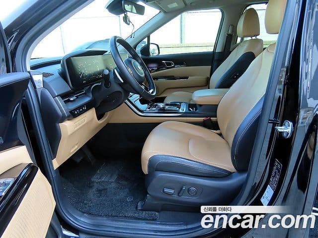 Kia Carnival 2020 — фото 4 из 19