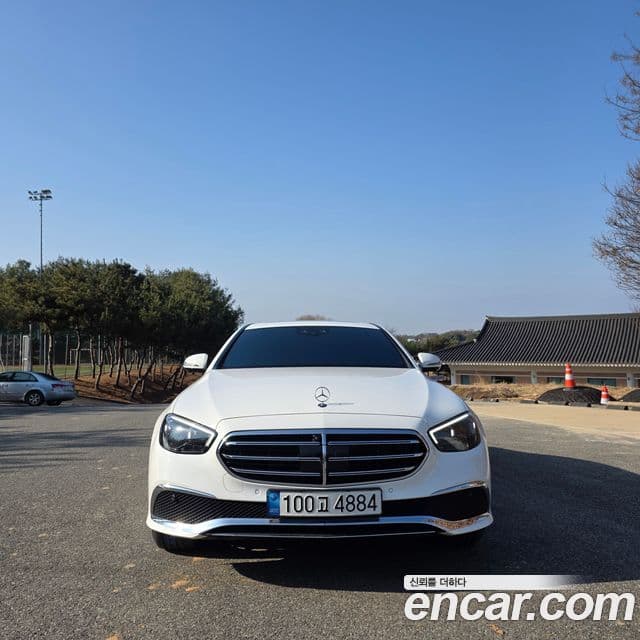 Mercedes-Benz E-Class 2022 — Şəkil 7/17