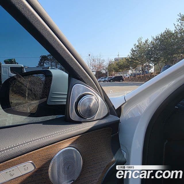 Mercedes-Benz E-Class 2022 — Şəkil 6/17