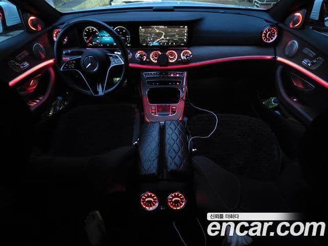 Mercedes-Benz E-Class 2022 — Şəkil 1/17