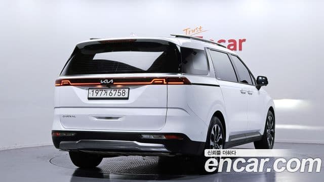 Kia Carnival 2023 — Şəkil 2/20