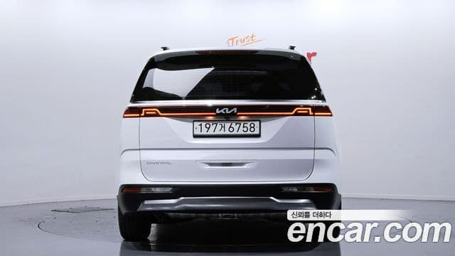 Kia Carnival 2023 — Şəkil 4/20