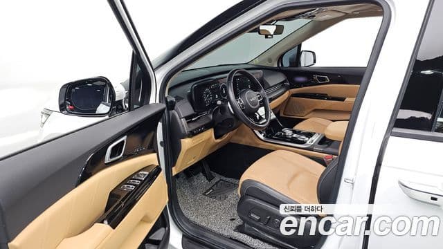 Kia Carnival 2023 — Şəkil 11/20