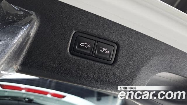 Kia Carnival 2023 — Şəkil 19/20