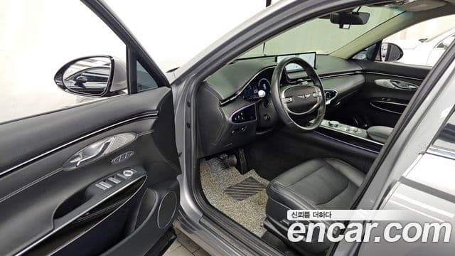 Genesis GV70 2022 — Şəkil 10/20