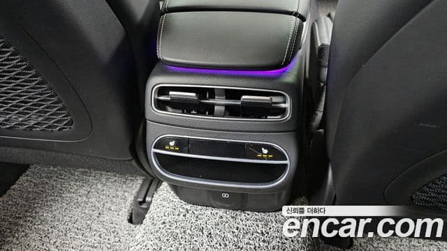 Genesis GV70 2022 — Şəkil 19/20