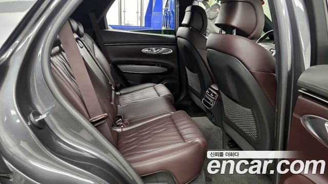 Genesis GV70 2021 — Şəkil 12/20