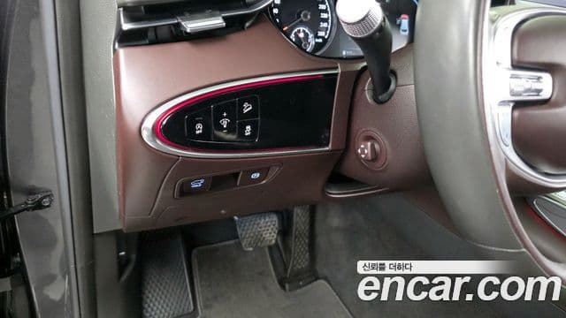 Genesis GV70 2021 — Şəkil 18/20