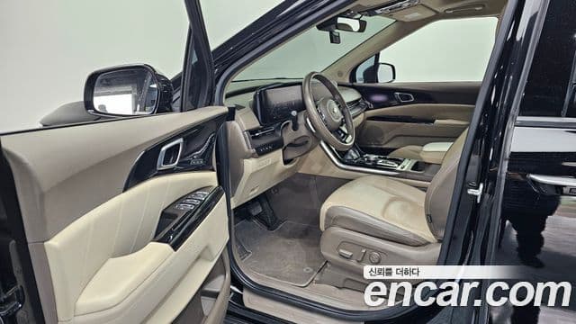 Kia Carnival 2020 — Фото 10/20