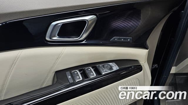 Kia Carnival 2020 — Фото 16/20