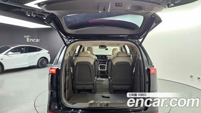 Kia Carnival 2020 — Фото 20/20