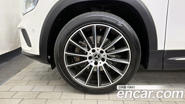 Mercedes-Benz GLB-Class 2020 — ფოტო 5/20
