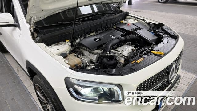 Mercedes-Benz GLB-Class 2020 — ფოტო 6/20