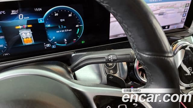 Mercedes-Benz GLB-Class 2020 — ფოტო 9/20