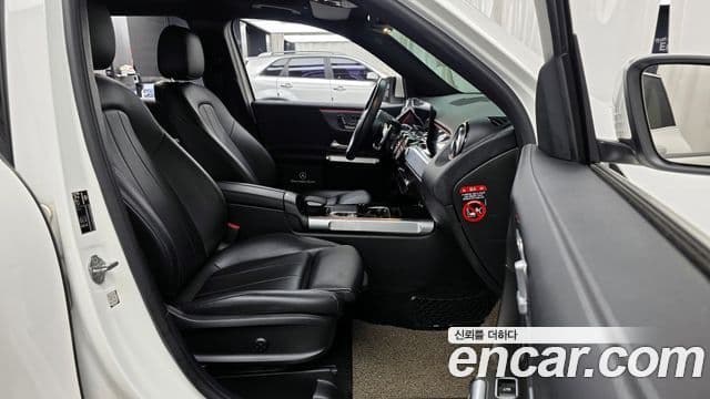 Mercedes-Benz GLB-Class 2020 — фото 11 из 20