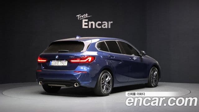 BMW 1 Series 2020 — ფოტო 2/20