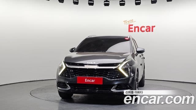 Kia Sportage 2023 — ფოტო 3/20