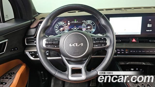 Kia Sportage 2023 — ფოტო 14/20