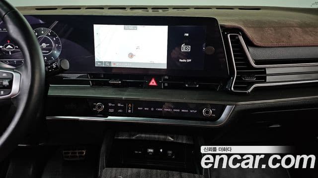 Kia Sportage 2023 — ფოტო 16/20